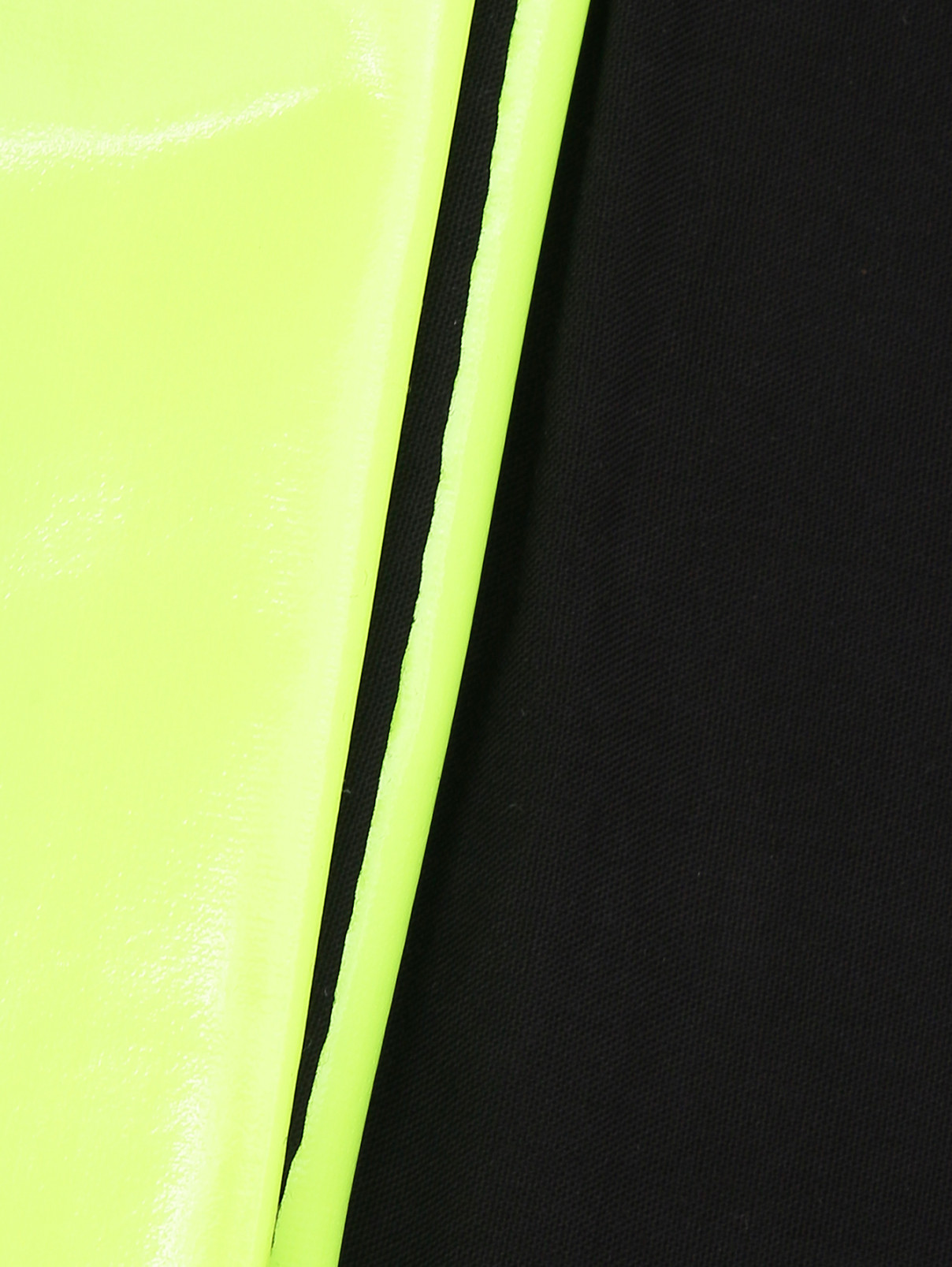 Лаковая мини-юбка с запахом Gaelle  –  Деталь1  – Цвет:  Зеленый
