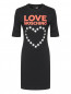 Платье с принтом Love Moschino  –  Общий вид