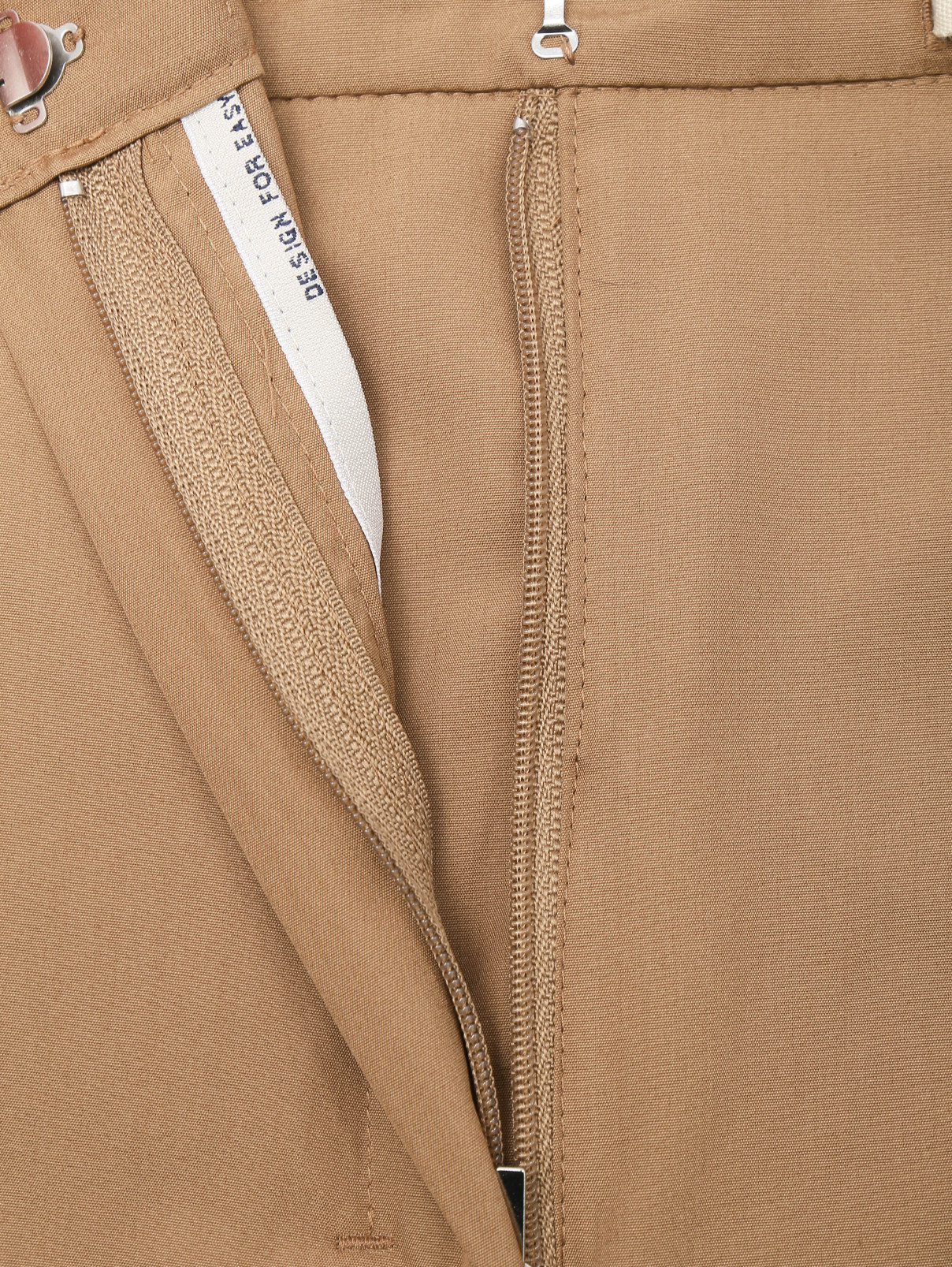 Брюки из хлопка Max Mara  –  Деталь  – Цвет:  Коричневый