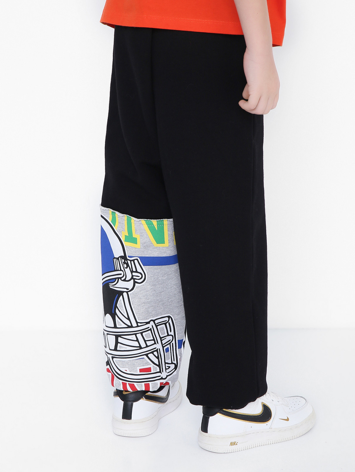 Трикотажные брюки с принтом N21  –  МодельВерхНиз1  – Цвет:  Черный