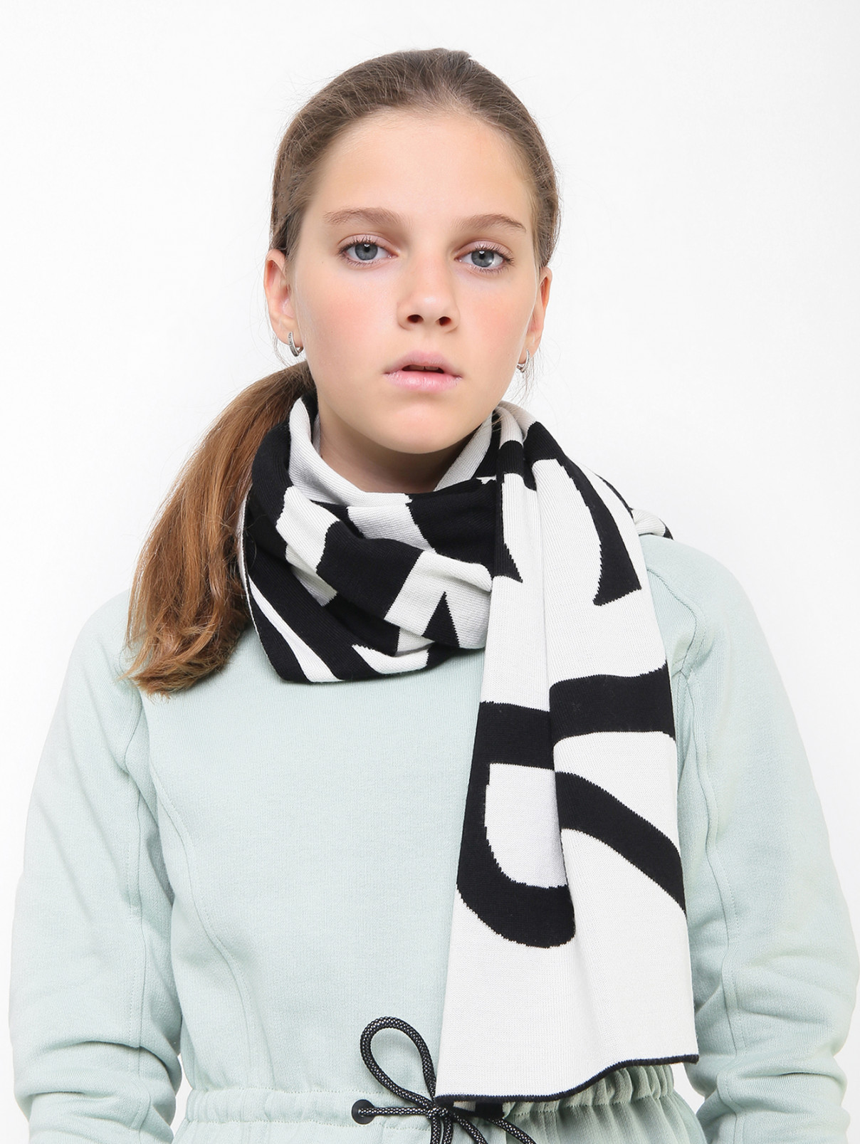 Двусторонний шарф из шерсти Moncler  –  МодельВерхНиз  – Цвет:  Узор