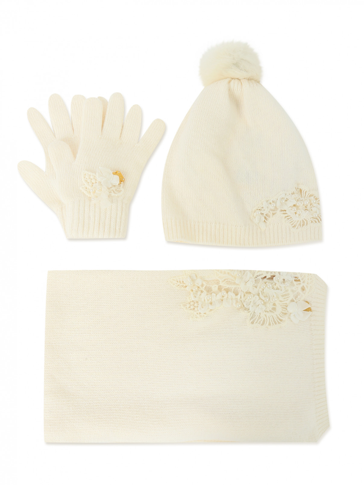 Шарф, шапка и перчатки декорированные кружевом и бусинами Miss Blumarine  –  Общий вид  – Цвет:  Белый