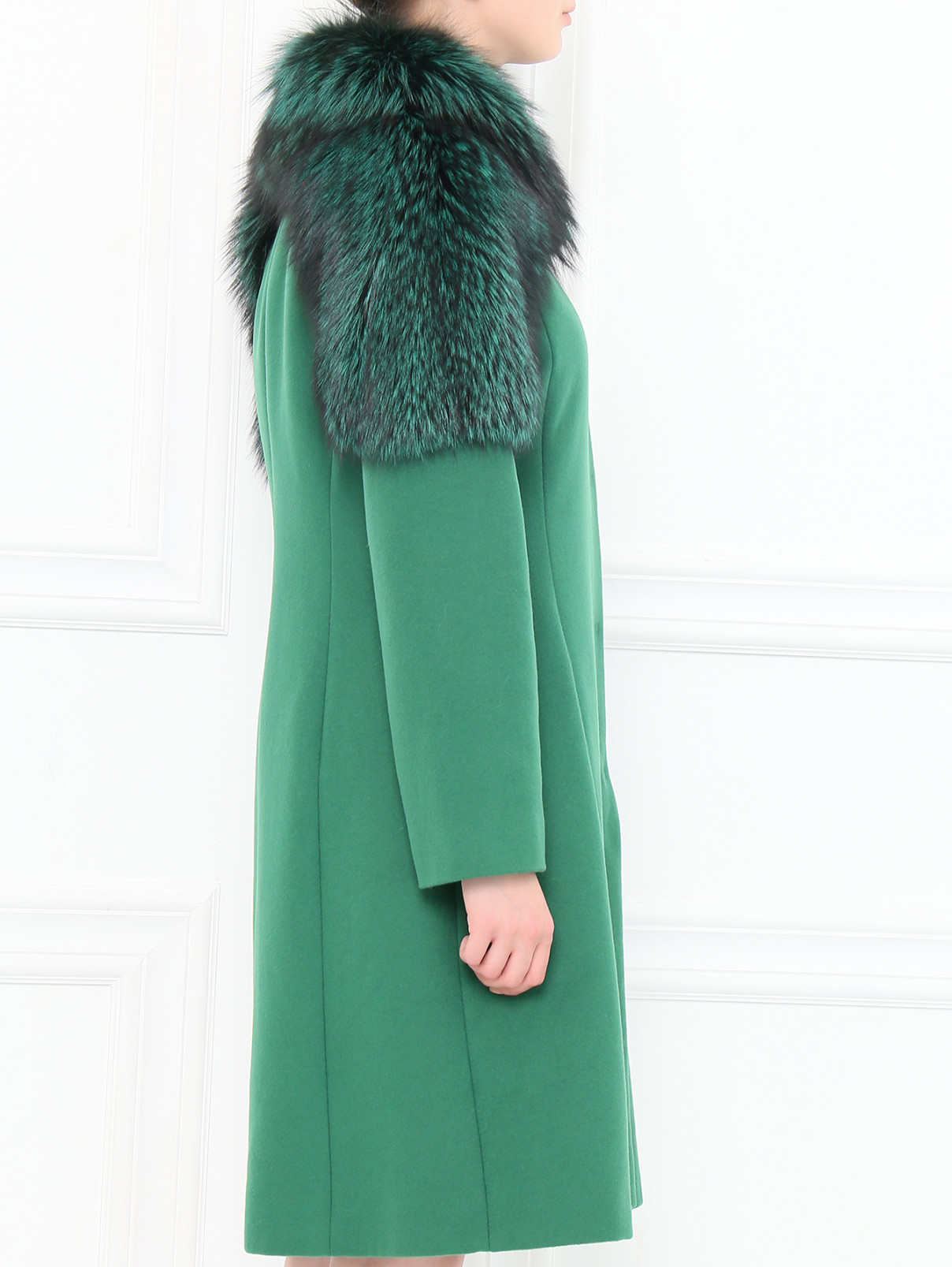 Пальто из шерсти декорированное на рукавах и вороте мехом лисы Alberta Ferretti  –  Модель Верх-Низ2  – Цвет:  Зеленый