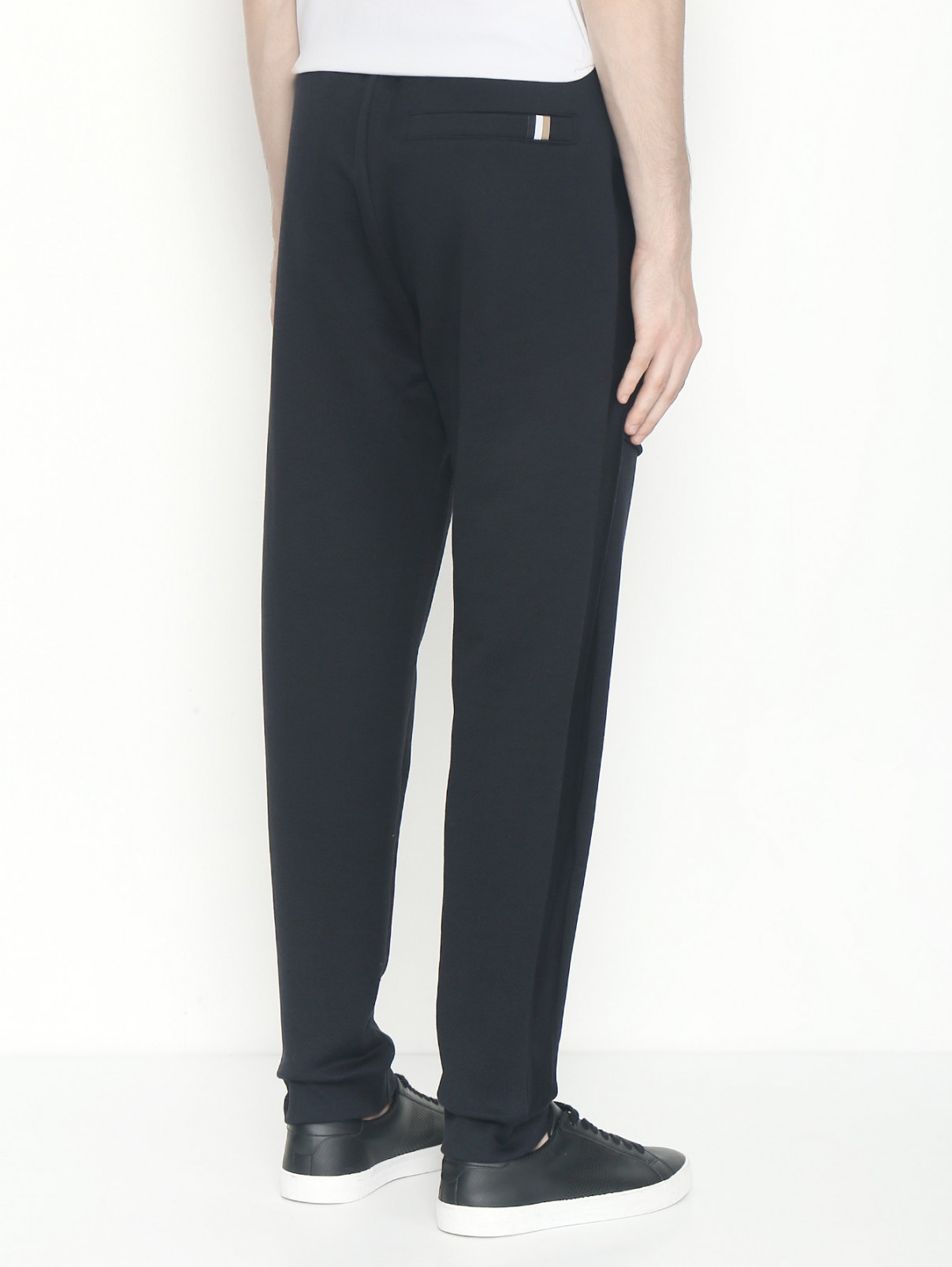Трикотажные брюки на резинке с карманами Boss  –  МодельВерхНиз1  – Цвет:  Черный