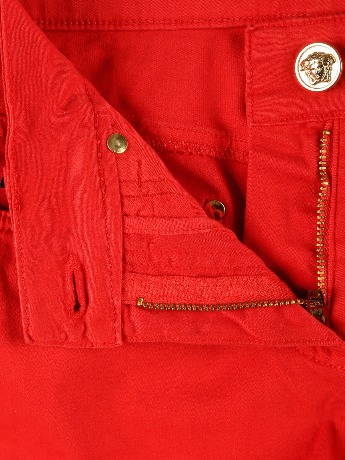 Брюки из хлопка Versace 1969  –  Деталь1  – Цвет:  Красный