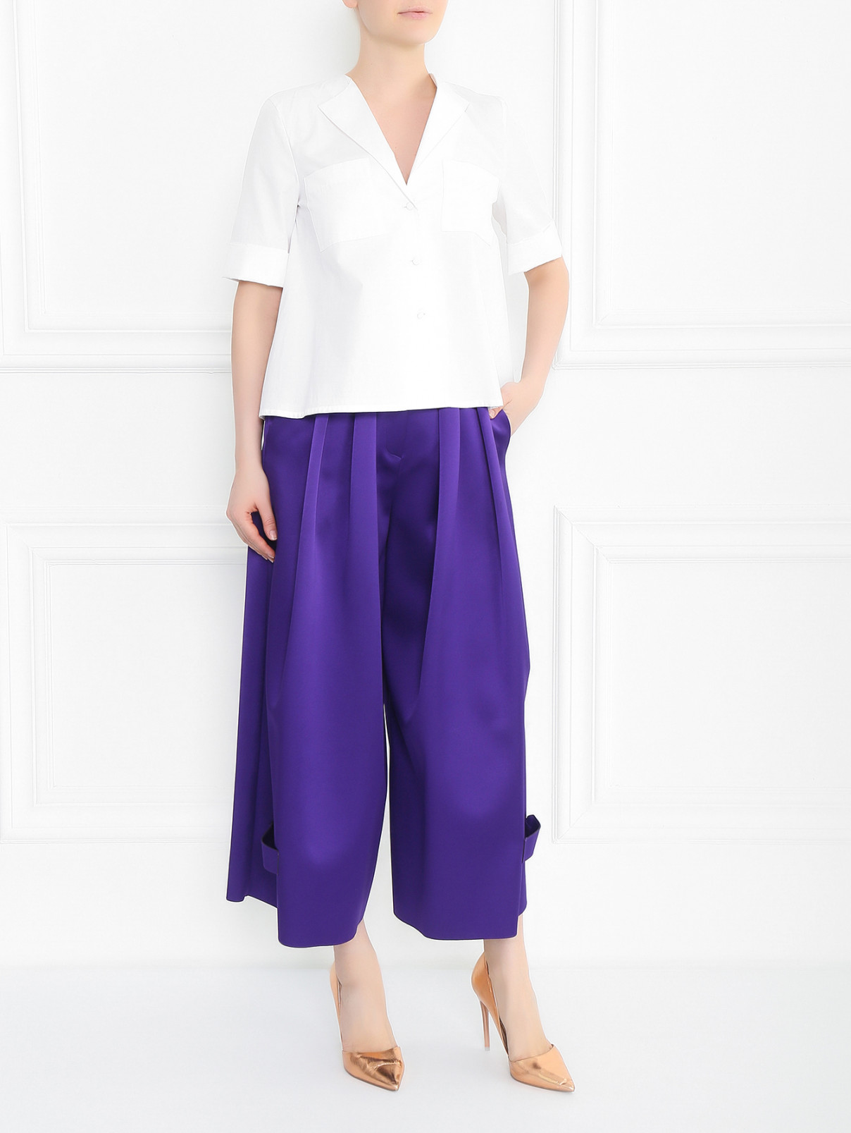 Широкие брюки со складками Emporio Armani  –  Модель Общий вид  – Цвет:  Фиолетовый