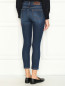 Укороченные джинсы с декоративными пуговицами Ermanno Scervino  –  МодельВерхНиз1
