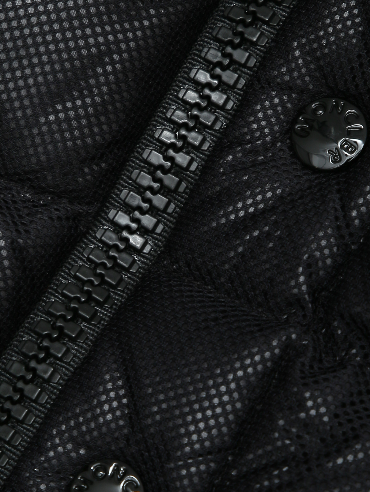 Пуховая куртка с сеткой Moncler  –  Деталь  – Цвет:  Черный