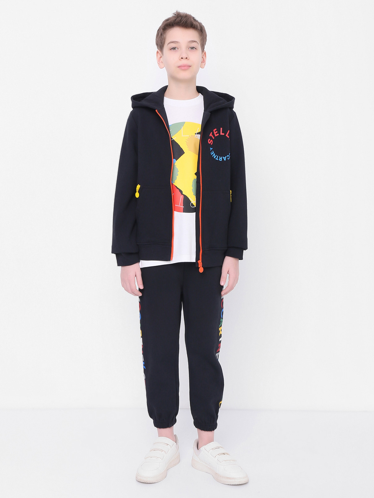 Трикотажные брюки с логотипом Stella McCartney kids  –  МодельОбщийВид  – Цвет:  Черный