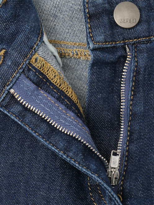 Широкие однотонные джинсы - Деталь