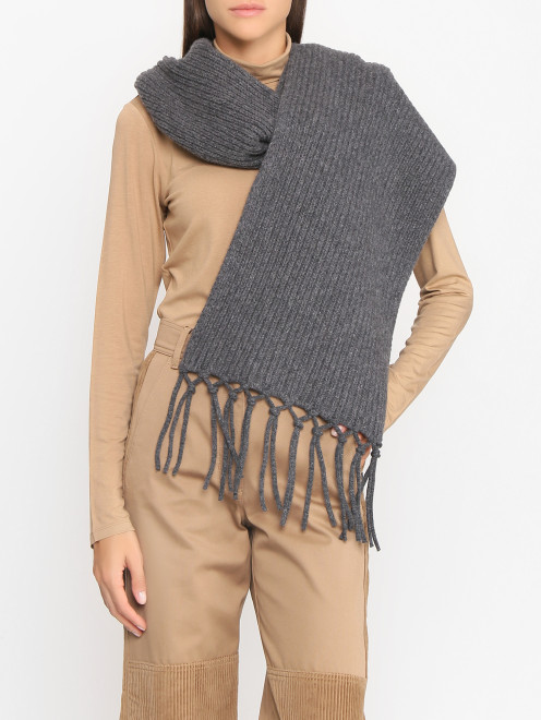 Шерстяной шарф с бахромой - Общий вид