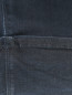 Укороченные джинсы из темного денима Marina Sport  –  Деталь2