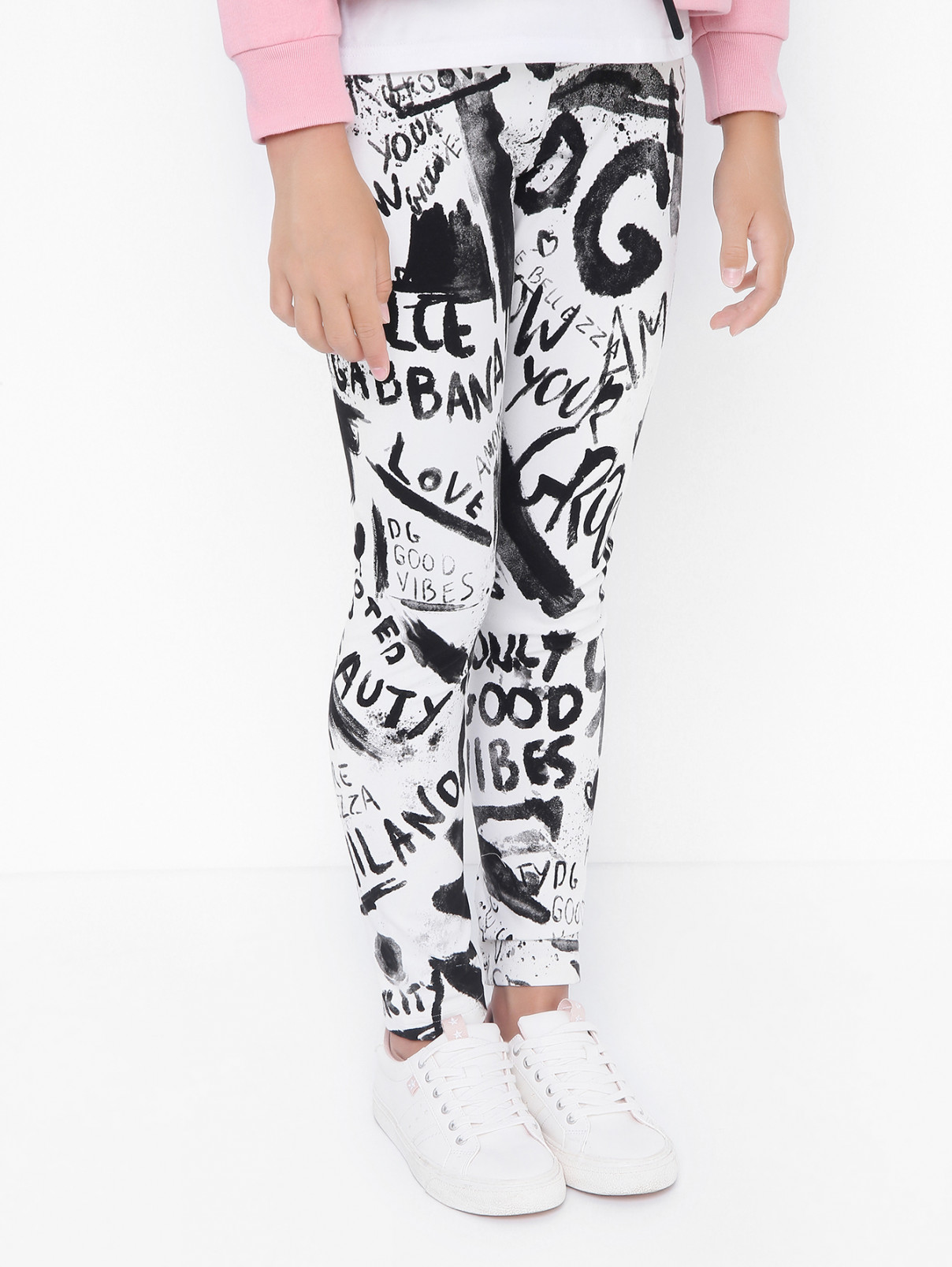 Леггинсы с узором "граффити" Dolce & Gabbana  –  МодельВерхНиз  – Цвет:  Узор