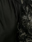 Платье из шелка и хлопка свободного кроя с декоративной отделкой из бисера и пайеток Maison Margiela  –  Деталь