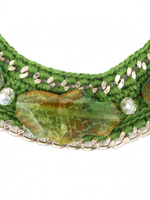 Плетеное ожерелье декорированное камнями - Деталь