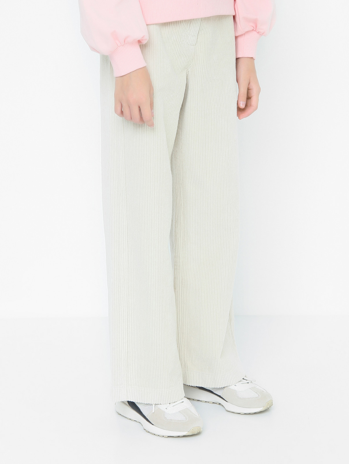 Широкие брюки из крупного вельвета Aspesi  –  МодельВерхНиз  – Цвет:  Белый