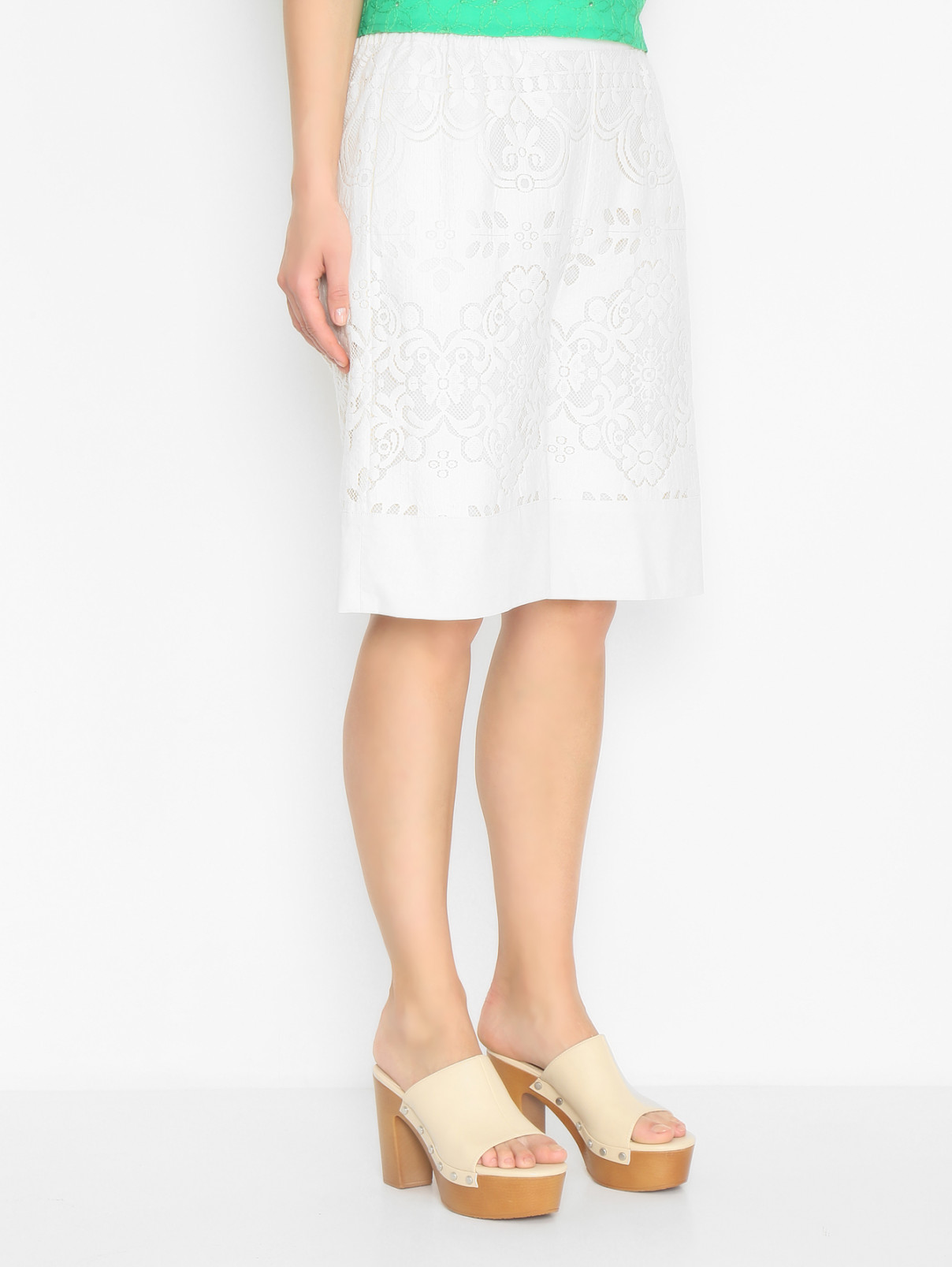 Шорты свободного кроя с вышивкой Marina Rinaldi  –  МодельВерхНиз  – Цвет:  Белый