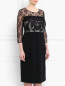 Платье-футляр с контрастной вставкой из кружева Marina Rinaldi  –  Модель Верх-Низ