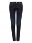 Узкие джинсы из темного денима со средней посадкой Armani Jeans  –  Общий вид
