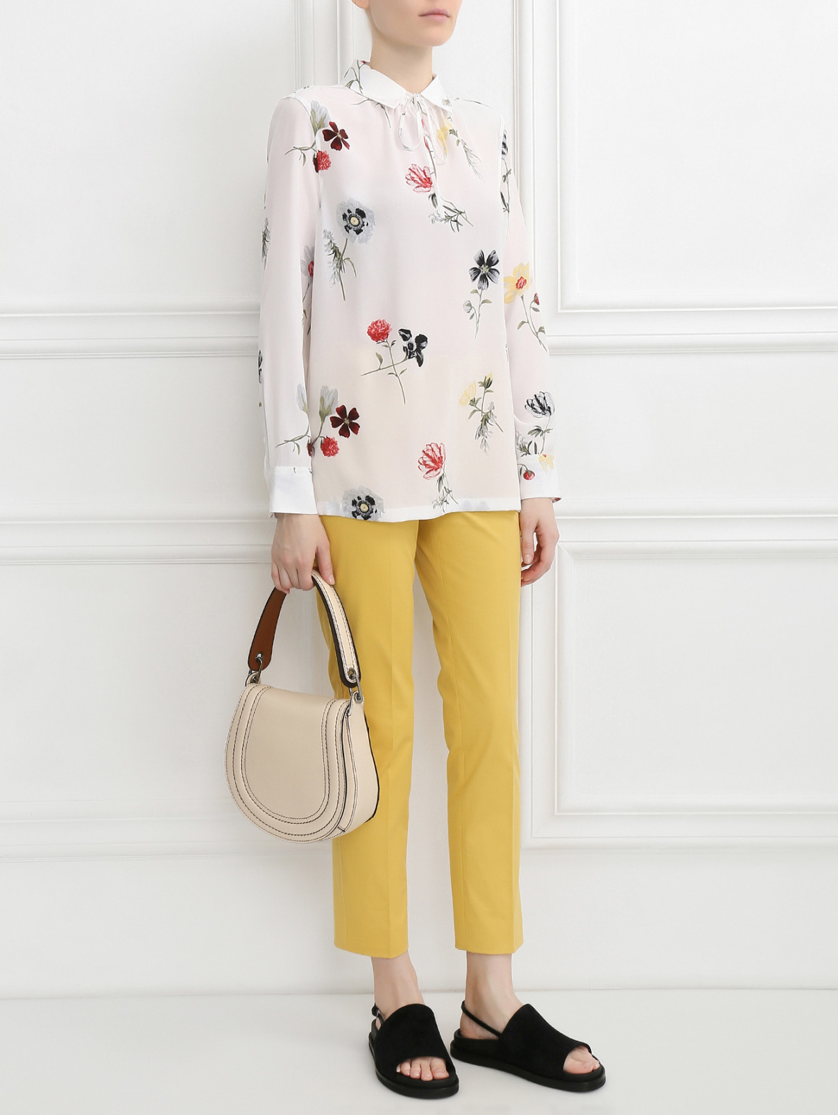 Блуза из шелка с цветочным узором Equipment  –  Модель Общий вид  – Цвет:  Белый