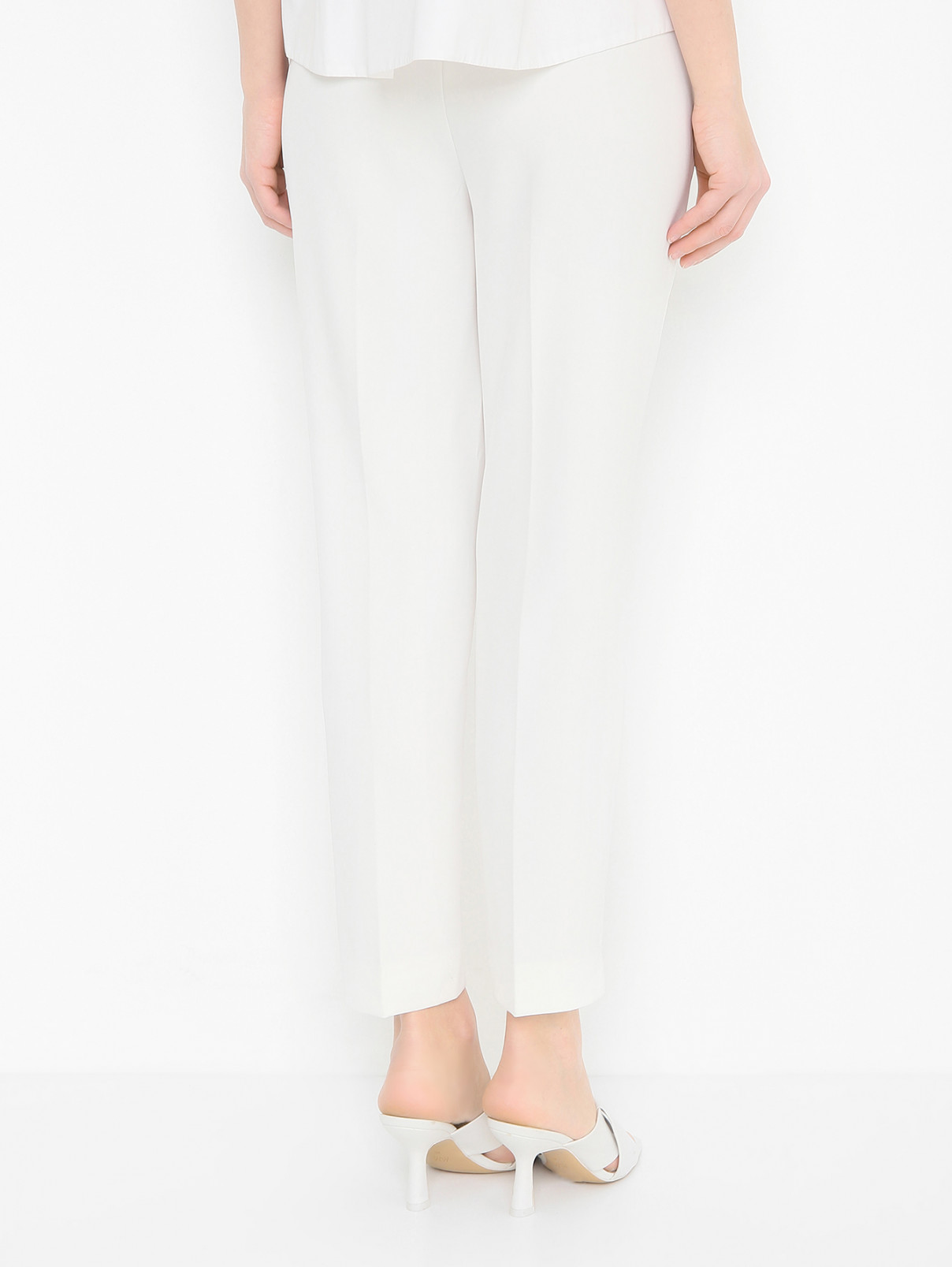 Однотонные брюки прямого кроя Comma  –  МодельВерхНиз1  – Цвет:  Белый