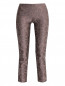 Узкие укороченные брюки из плотного шелка с узором Alberta Ferretti  –  Общий вид