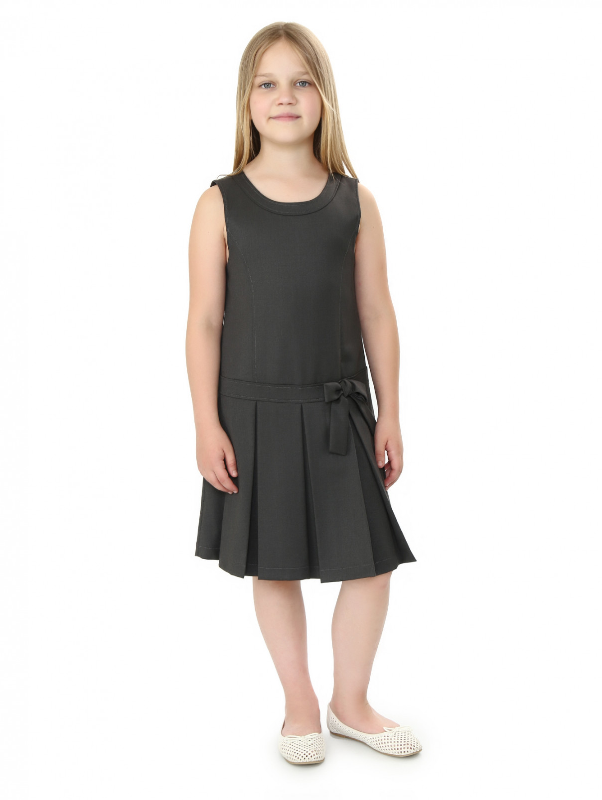 Платье прямого фасона без рукавов Aletta Couture  –  Модель Общий вид  – Цвет:  Серый