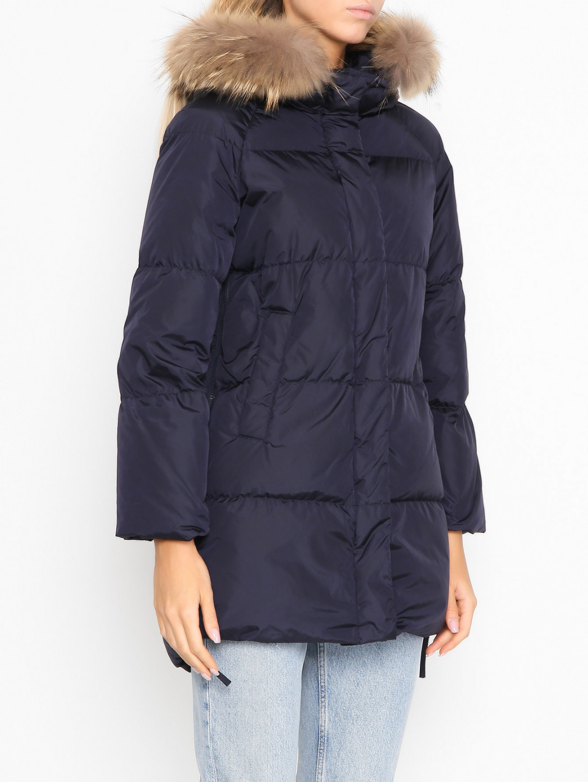 Пуховик со съемным мехом енота Weekend Max Mara  –  МодельВерхНиз  – Цвет:  Синий