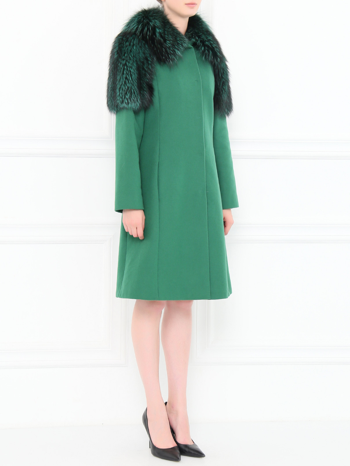 Пальто из шерсти декорированное на рукавах и вороте мехом лисы Alberta Ferretti  –  Модель Общий вид  – Цвет:  Зеленый