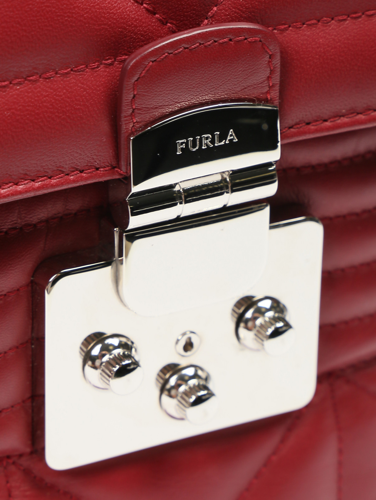 Furla бордовый рюкзак из кожи стеганый (52943) купить со скидкой –  распродажа в Боско Аутлет