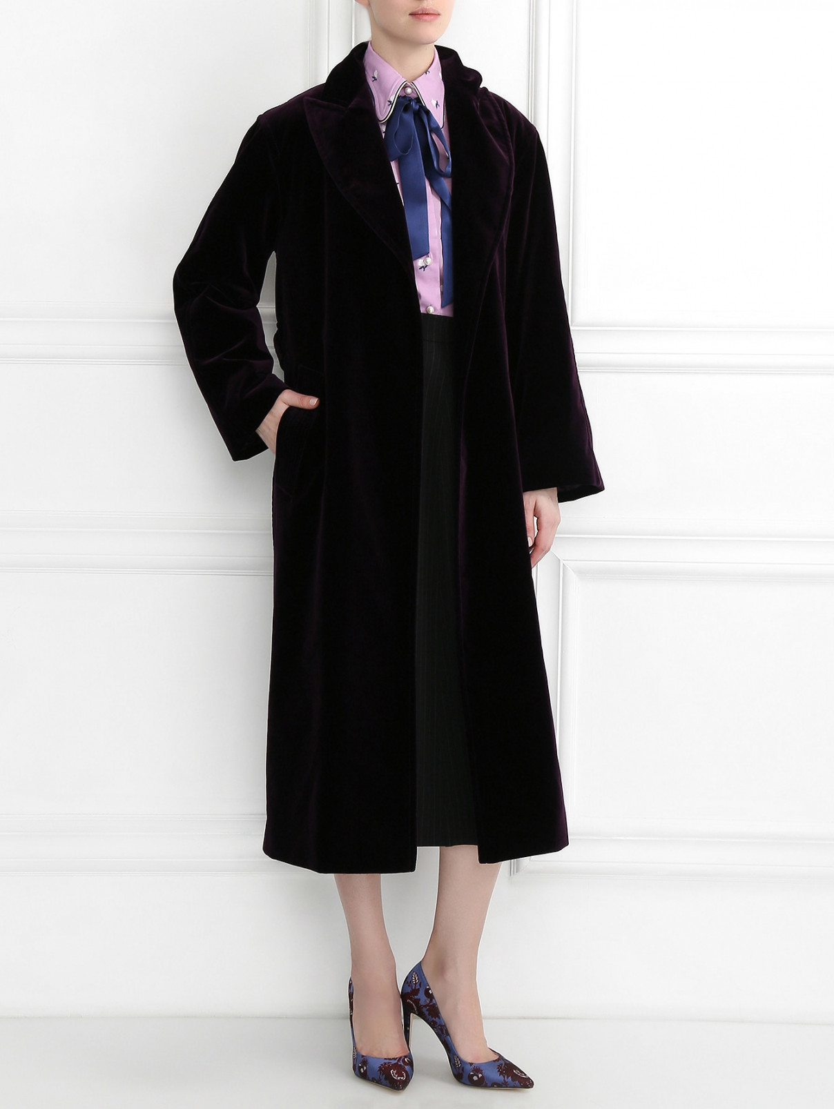 Бархатное пальто на поясе Alberta Ferretti  –  Модель Общий вид  – Цвет:  Фиолетовый
