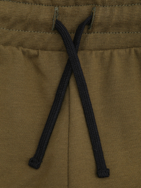 Трикотажные брюки на резинке - Деталь1