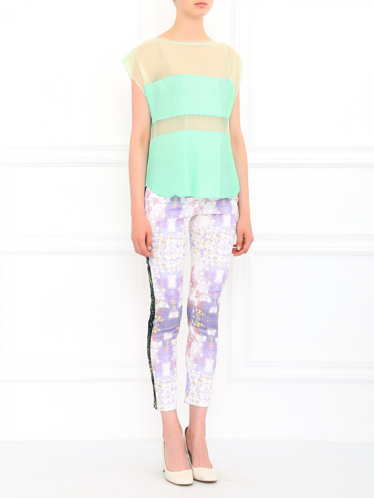 Укороченные брюки из хлопка Kira Plastinina  –  Модель Общий вид  – Цвет:  Узор