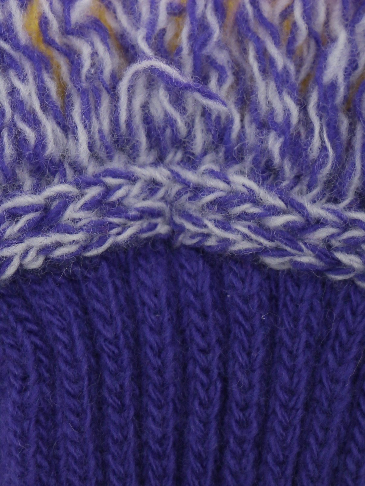 Перчатки из шерсти с бахромой Il Gufo  –  Деталь1  – Цвет:  Фиолетовый