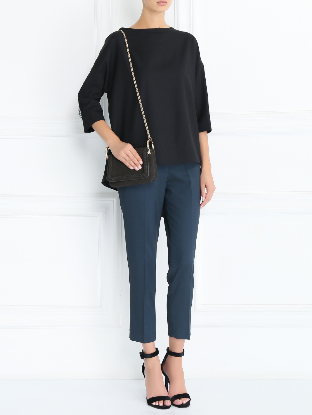 Блуза из шерсти свободного кроя с кружевной отделкой Tara Jarmon  –  Модель Общий вид  – Цвет:  Черный