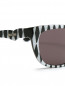 Солнцезащитные очки в пластиковой оправе с принтом Moschino  –  Деталь