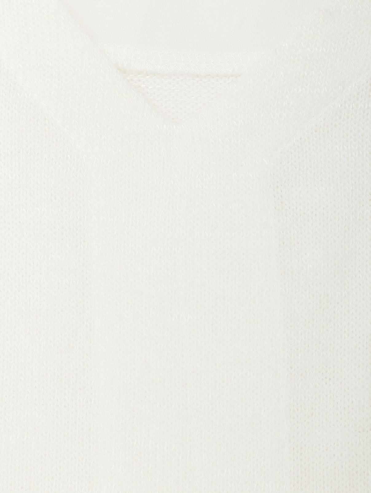 Блуза однотонная с V-образным вырезом S.Oliver  –  Деталь1