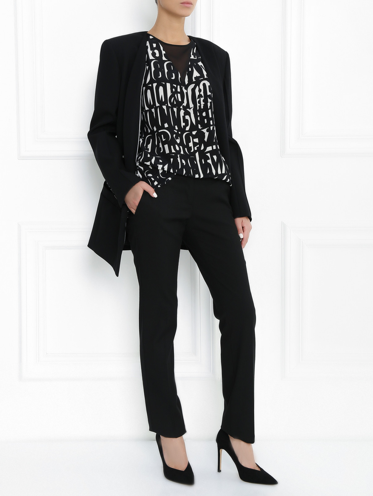 Узкие брюки из смесовой шерсти Love Moschino  –  Модель Общий вид  – Цвет:  Черный