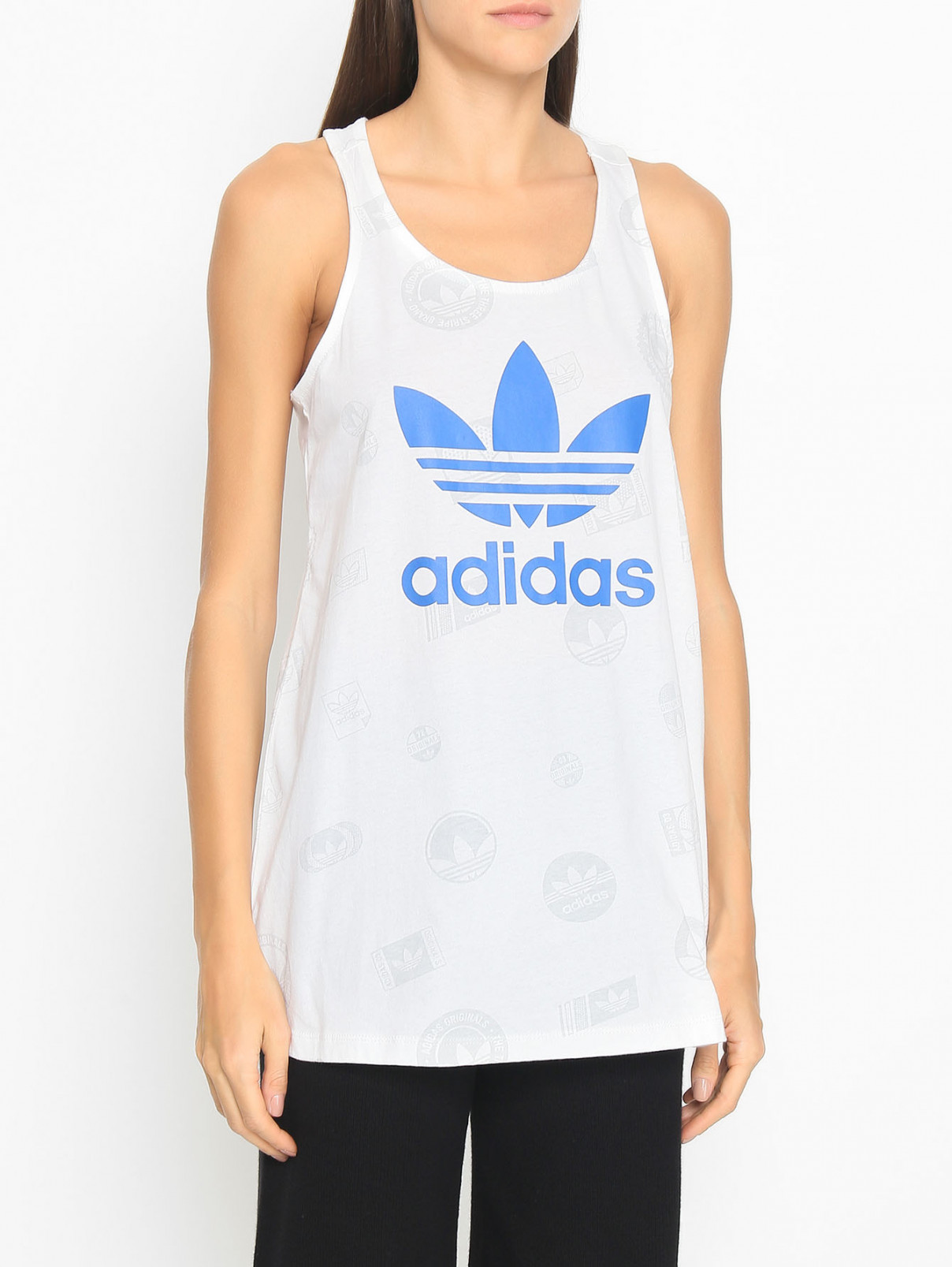 Майка из хлопка с логотипом Adidas Originals  –  МодельВерхНиз