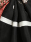 Сумка из фактурной кожи с металлической фурнитурой и шелковым платком Ermanno Scervino  –  Деталь