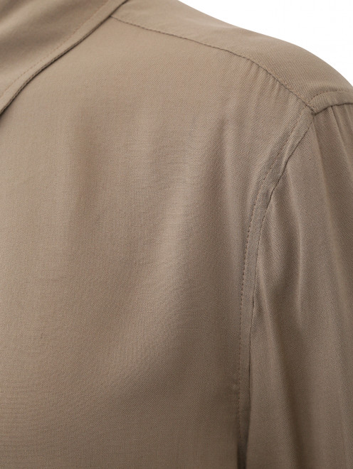Блуза с асимметричной застежкой - Деталь