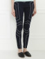 Узкие трикотажные брюки с декоративной отстрочкой Love Moschino  –  Модель Верх-Низ