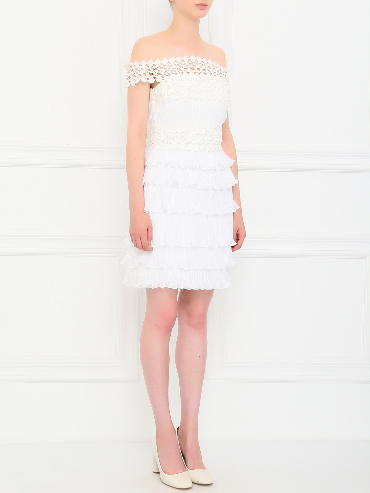 Платье из шелка с плиссировкой и кружевными вставками Collette Dinnigan  –  Модель Общий вид  – Цвет:  Белый