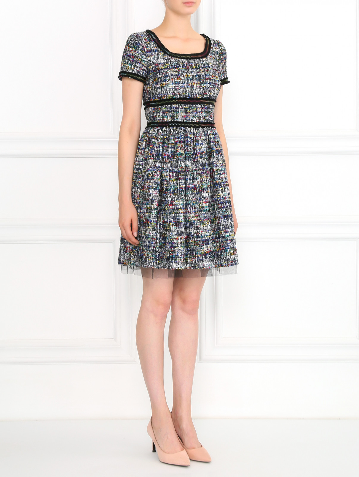 Платье с коротким рукавом и сетчатой вставкой на подоле Moschino Boutique  –  Модель Общий вид  – Цвет:  Мультиколор