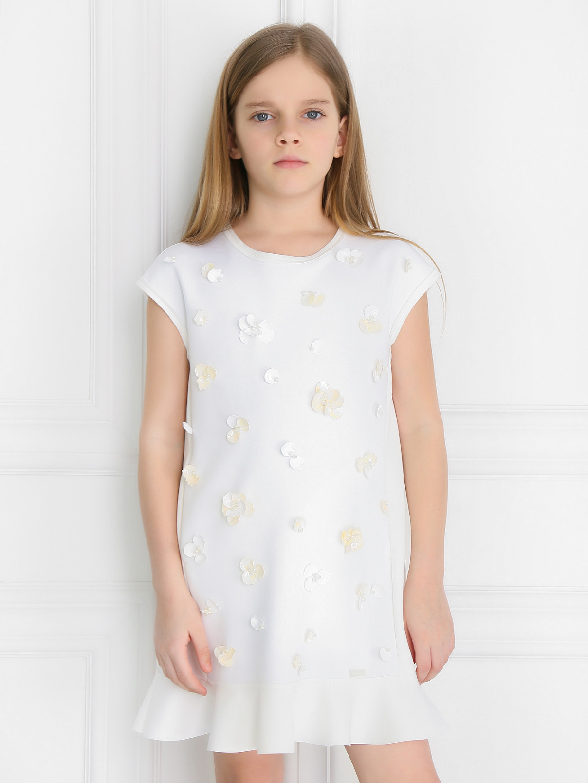 Платье из неопрена с оборкой MiMiSol  –  Модель Верх-Низ  – Цвет:  Белый