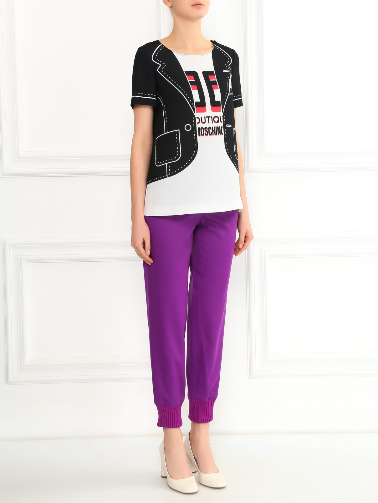 Свободные брюки из шерсти с манжетами Moschino Boutique  –  Модель Общий вид  – Цвет:  Фиолетовый