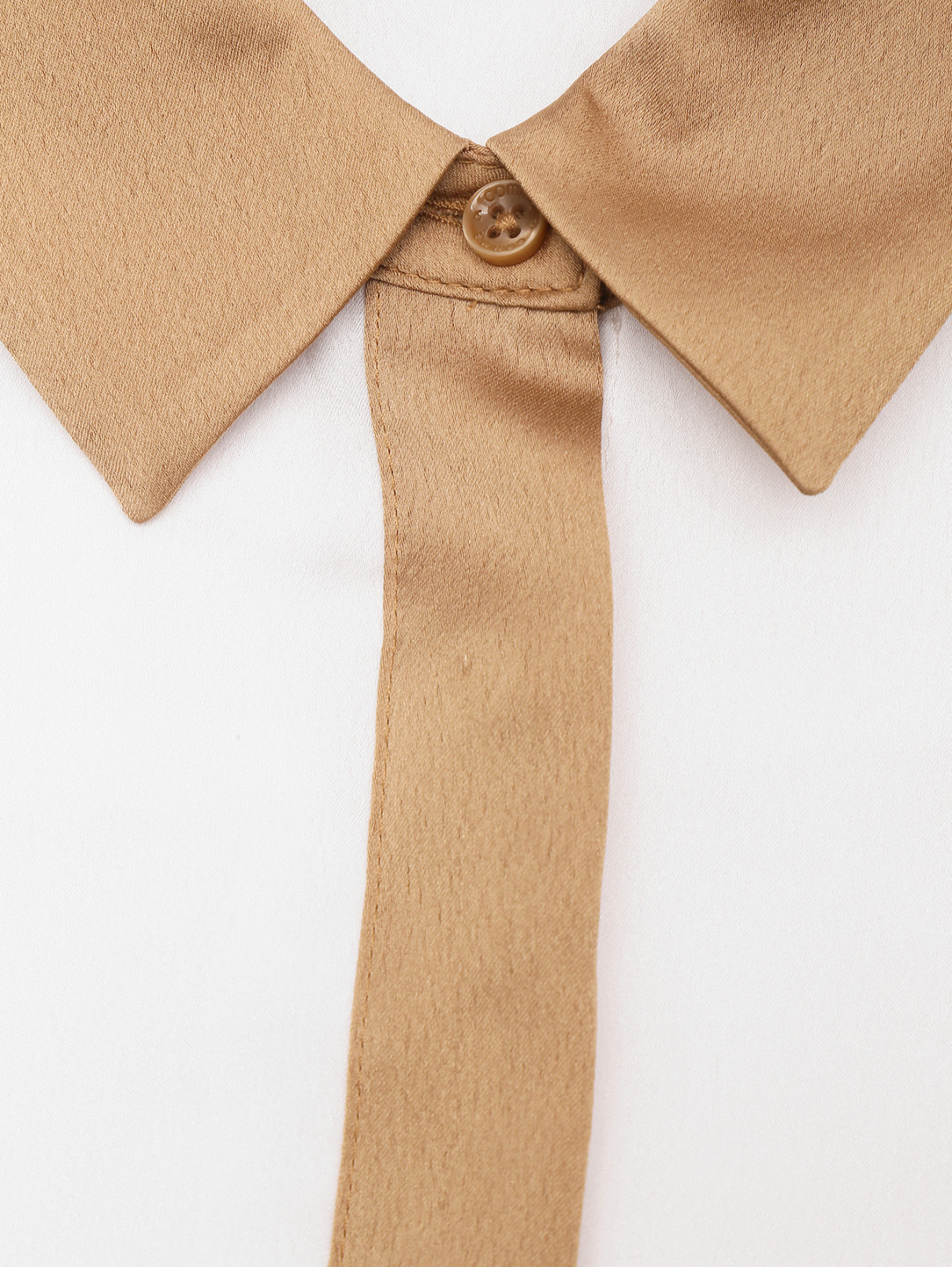 Блуза с контрастной отделкой Comma  –  Деталь