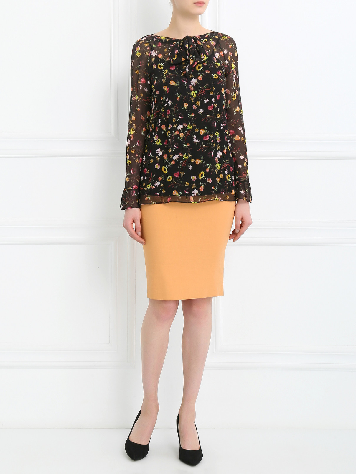 Блуза из шелка с цветочным узором Moschino Cheap&Chic  –  Модель Общий вид  – Цвет:  Узор