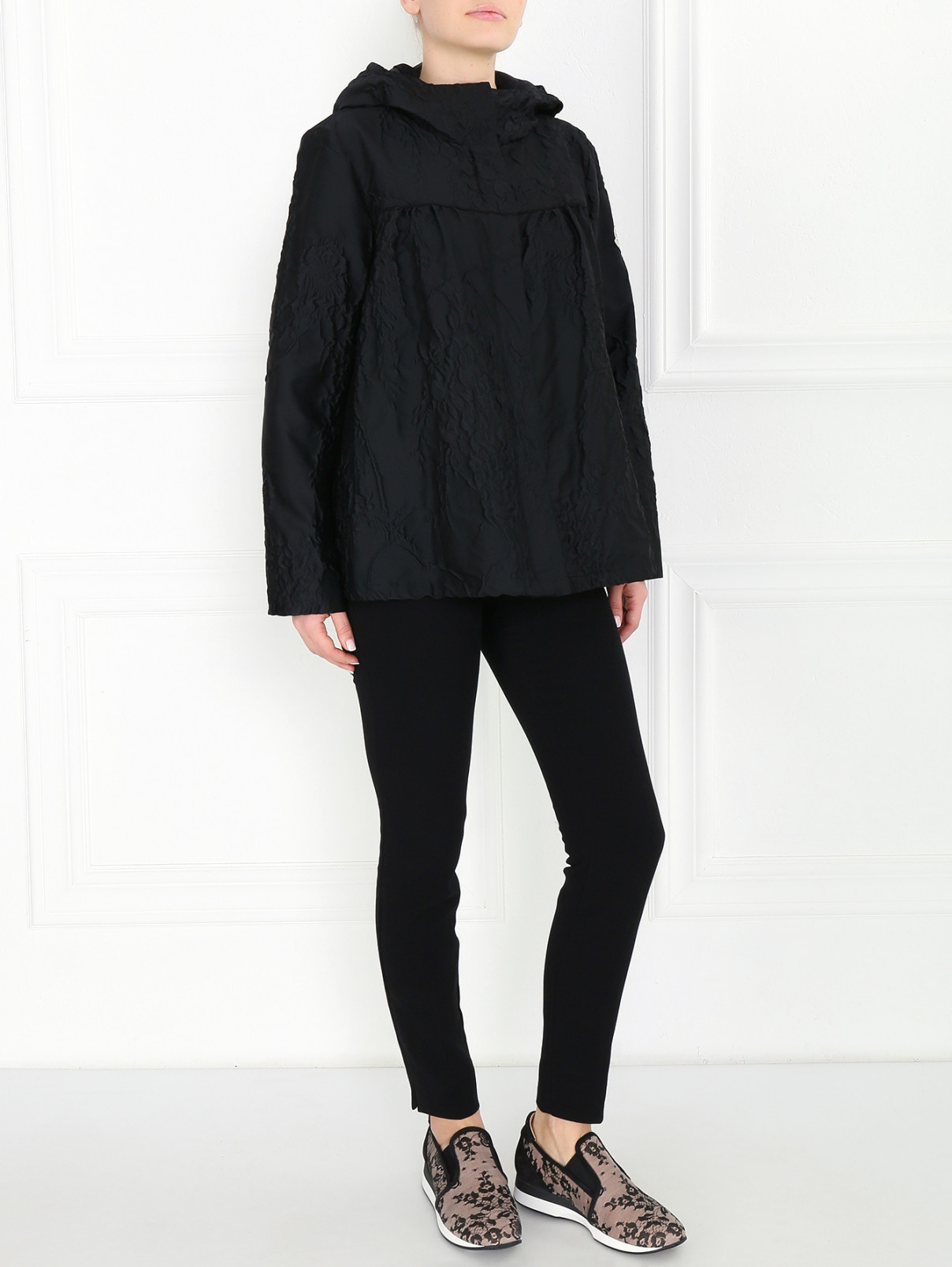 Куртка на молнии с капюшоном Moncler  –  Модель Общий вид  – Цвет:  Черный