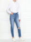 Укороченные джинсы с потертостями Paige  –  МодельОбщийВид